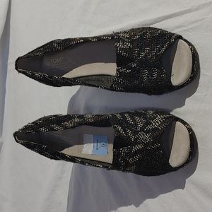 Toms Wedge Shoe